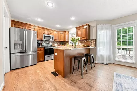 Kitchen - 6011 Dockside Dr, Hickory, NC 28601 photo 1 of 3