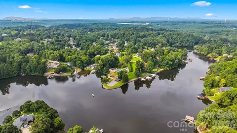 View/Area - 6011 Dockside Dr, Hickory, NC 28601 photo 4 of 8