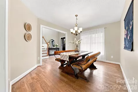 Dining - 6011 Dockside Dr, Hickory, NC 28601 photo 1 of 2