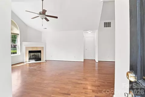 Living - 821 Ledgestone Ct, Tega Cay, SC 29708 photo 2 of 6