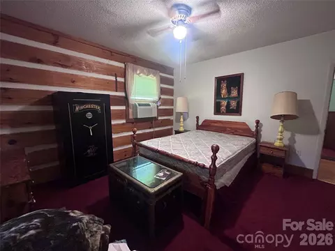Bedroom - Rector Corner Road, Marshall, NC 28753 photo 2 of 4