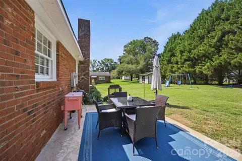 Exterior - 815 Lakeside Cir, Lancaster, SC 29720 photo 4 of 5