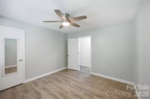 Bedroom - 815 Lakeside Cir, Lancaster, SC 29720 photo 2 of 6