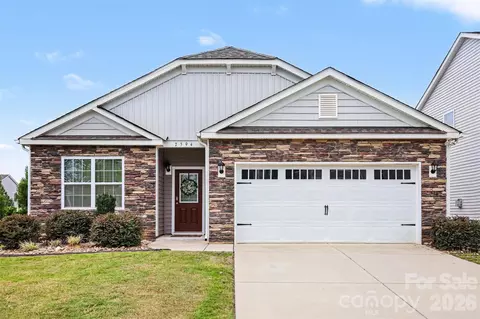 7594 Stonehouse Dr, Gastonia, NC 28056