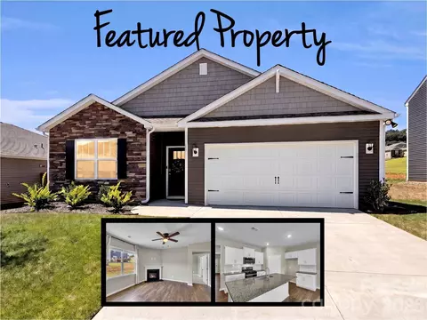 61 Woodvale Dr, Waynesville, NC 28786