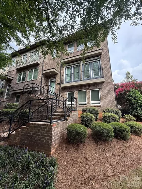 704 Lamar Ave, Charlotte, NC 28204