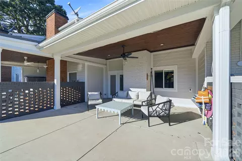 Exterior - 8014 Westcape Dr, Denver, NC 28037 photo 2 of 3