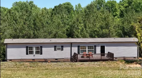 365 Guernsey Ln # -A, Roebuck, SC 29376