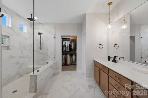 Bath - 4124 Millstream Rd, Denver, NC 28037 photo 2 of 6
