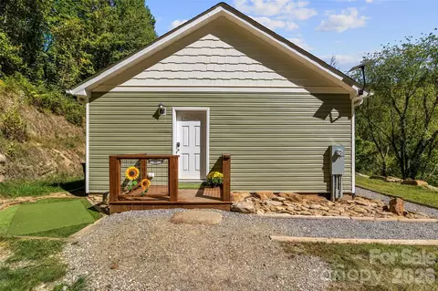 Exterior - 60 Spring Mountain Dr, Canton, NC 28716 photo 3 of 4