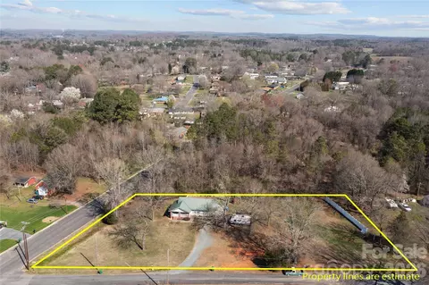 404 Moss Springs Rd, Albemarle, NC 28001