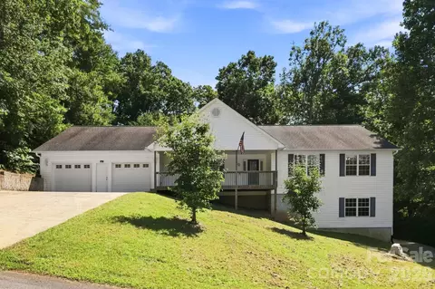 62 Chickwood Trl, Weaverville, NC 28787