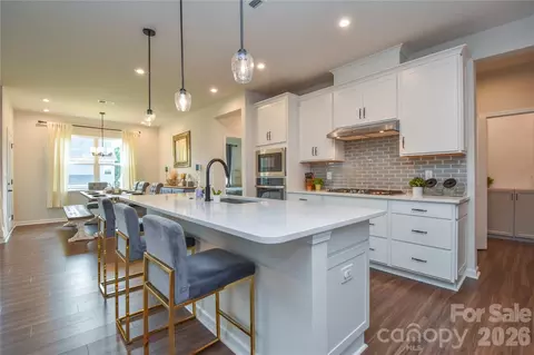 108 Ballou Dr, Mooresville, NC 28115