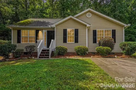 10104 Rockwood Rd, Charlotte, NC 28215
