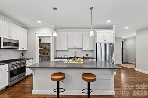 Kitchen - 44 Stills Creek Loop, Fairview, NC 28730 photo 2 of 5