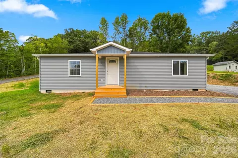 109 Countryside Se Dr SE, Lenoir, NC 28645