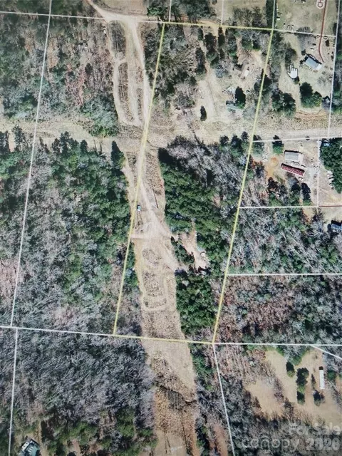 482 Morningstar Lake Rd, Forest City, NC 28043