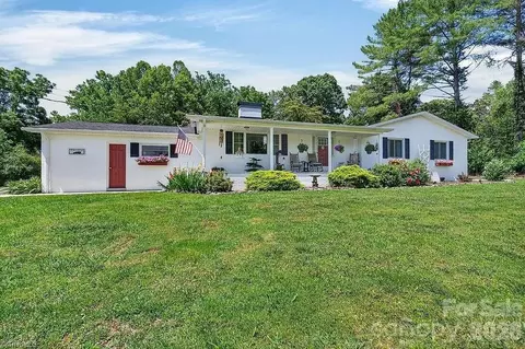110 Dunwoody Ln, Mount Airy, NC 27030
