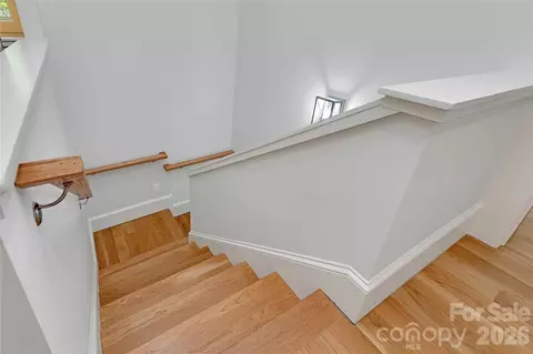 Entry Way - 144 Laurel Crk, Cedar Mountain, NC 28718 photo 3 of 5