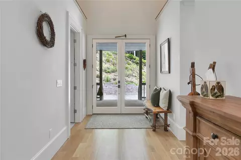 Entry Way - 144 Laurel Crk, Cedar Mountain, NC 28718 photo 1 of 5