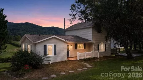 308 Browntown Rd, Leicester, NC 28748