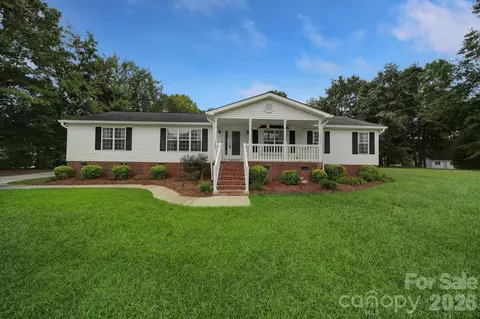 Exterior - 1421 Suttle Rd, Lancaster, SC 29720 photo 4 of 4
