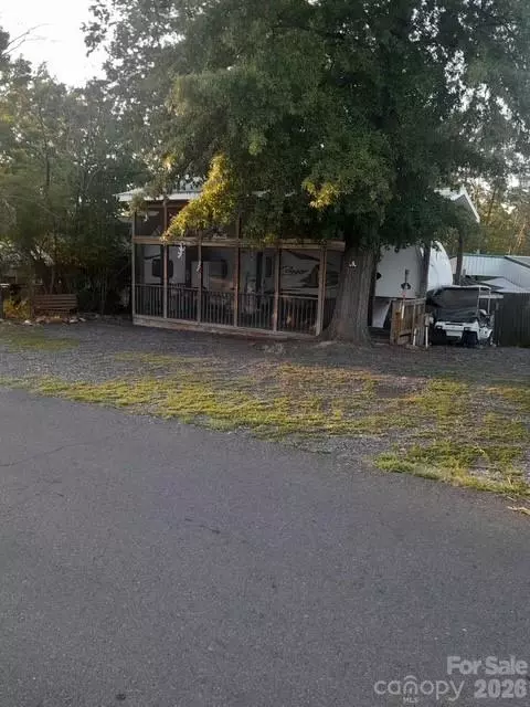 110 Starboard Trl, Mount Gilead, NC 27306