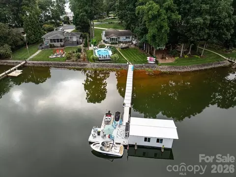 3259 Miners Cove Ct, Denver, NC 28037
