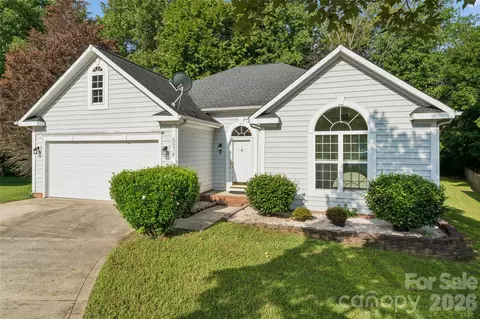 5538 Whispering Wind Ln, Indian Trail, NC 28079