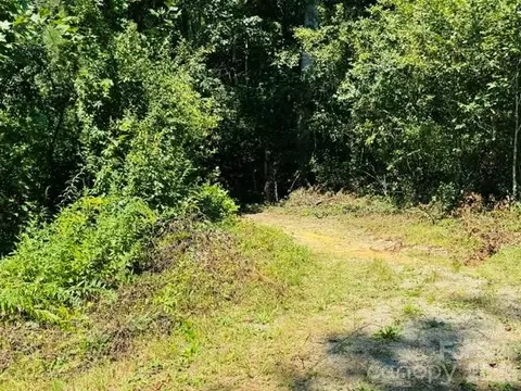 475 Old Little Mountain Rd, Pisgah Forest, NC 28768