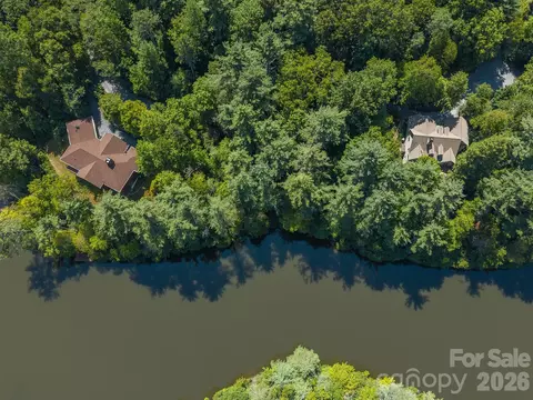5 Hiwassee Road #5, Lake Toxaway, NC 28747