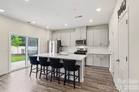 1224 Harland St, Charlotte, NC 28216