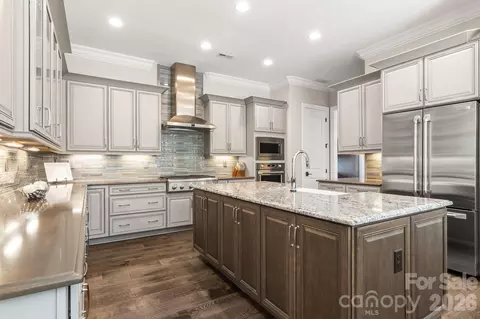 Kitchen - 418 Flat Rock Dr, Denver, NC 28037 photo 7 of 8