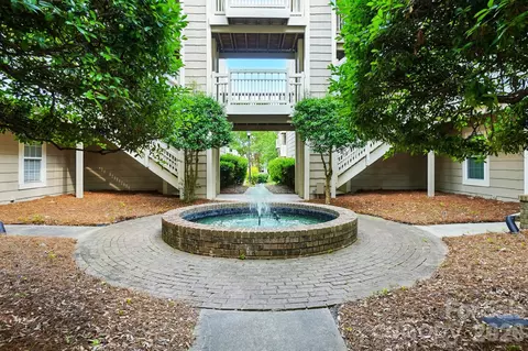 5007 Sharon Rd, Charlotte, NC 28210