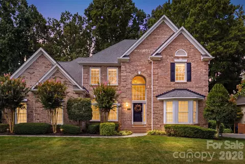 10104 Devonshire Dr, Huntersville, NC 28078