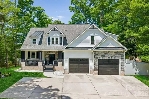 9712 Worley Dr, Charlotte, NC 28215