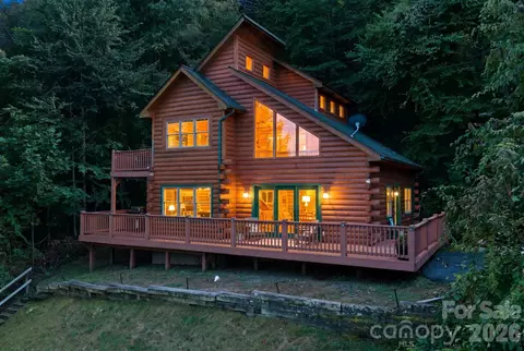 291 Appalachian Trl, Maggie Valley, NC 28751