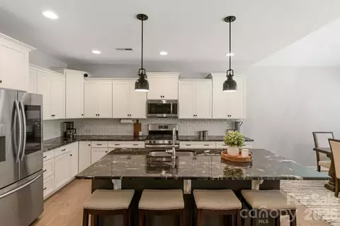 Kitchen - 378 Broadleaf Dr, Denver, NC 28037 photo 1 of 6