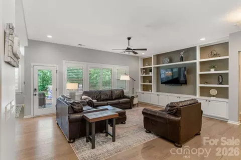 Living - 378 Broadleaf Dr, Denver, NC 28037 photo 4 of 5