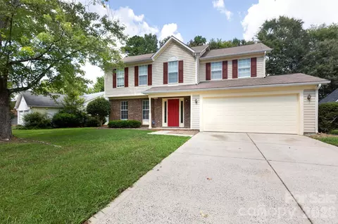 5401 Groveton Ct, Charlotte, NC 28269