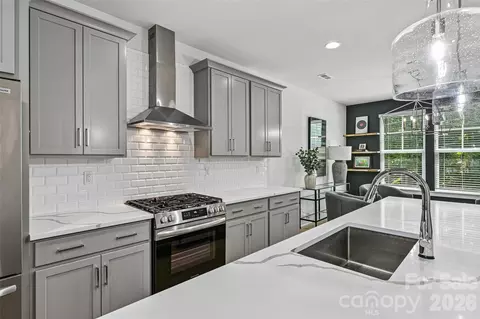 Kitchen - 739 Beaty St, Davidson, NC 28036 photo 3 of 5