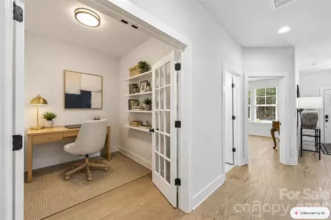 Entry Way - 739 Beaty St, Davidson, NC 28036 photo 4 of 7