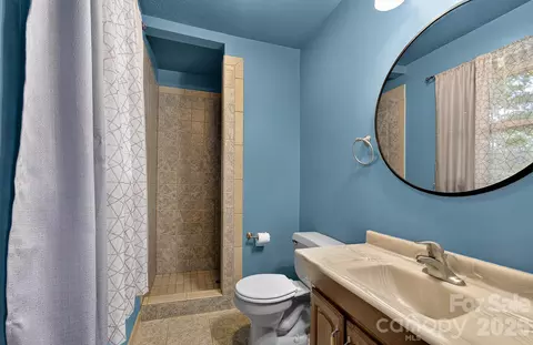 Bath - 1371 Jackson Loop Rd, Flat Rock, NC 28731 photo 2 of 2