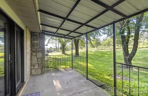 Exterior - 1371 Jackson Loop Rd, Flat Rock, NC 28731 photo 5 of 13