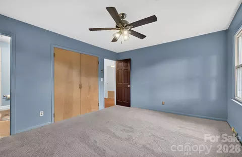 Bedroom - 1371 Jackson Loop Rd, Flat Rock, NC 28731 photo 2 of 6