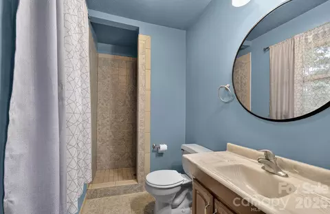 Bath - 1371 Jackson Loop Rd, Flat Rock, NC 28731 photo 1 of 3