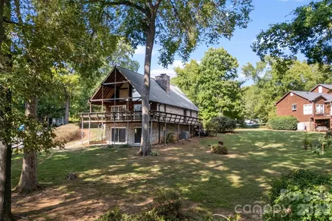 131 Baywatch Dr, Mooresville, NC 28117