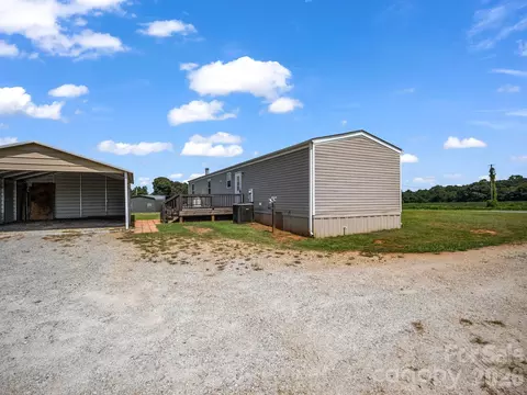 Exterior - 1760 Beachwood Rd, Mooresboro, NC 28114 photo 3 of 10
