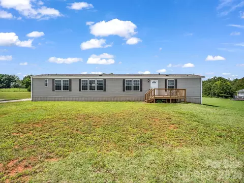 Exterior - 1760 Beachwood Rd, Mooresboro, NC 28114 photo 2 of 10