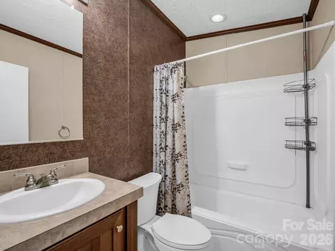 Bath - 1760 Beachwood Rd, Mooresboro, NC 28114 photo 3 of 3